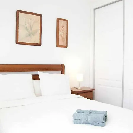 Daire Avenida Do Mar *